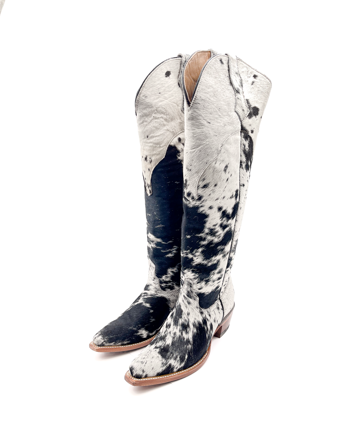 Bota Picuda Pelo de Vaca Alta