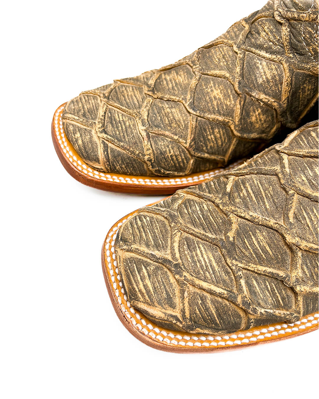 Bota Bulldog Pescado Mar y Tierra