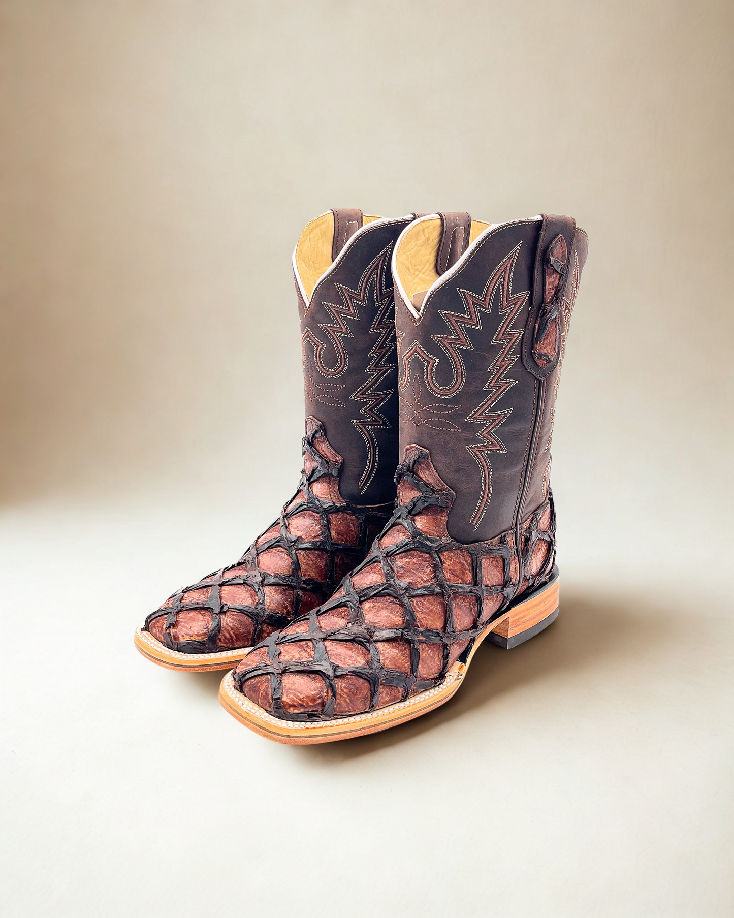 Bota Bulldog Pescado Shedron