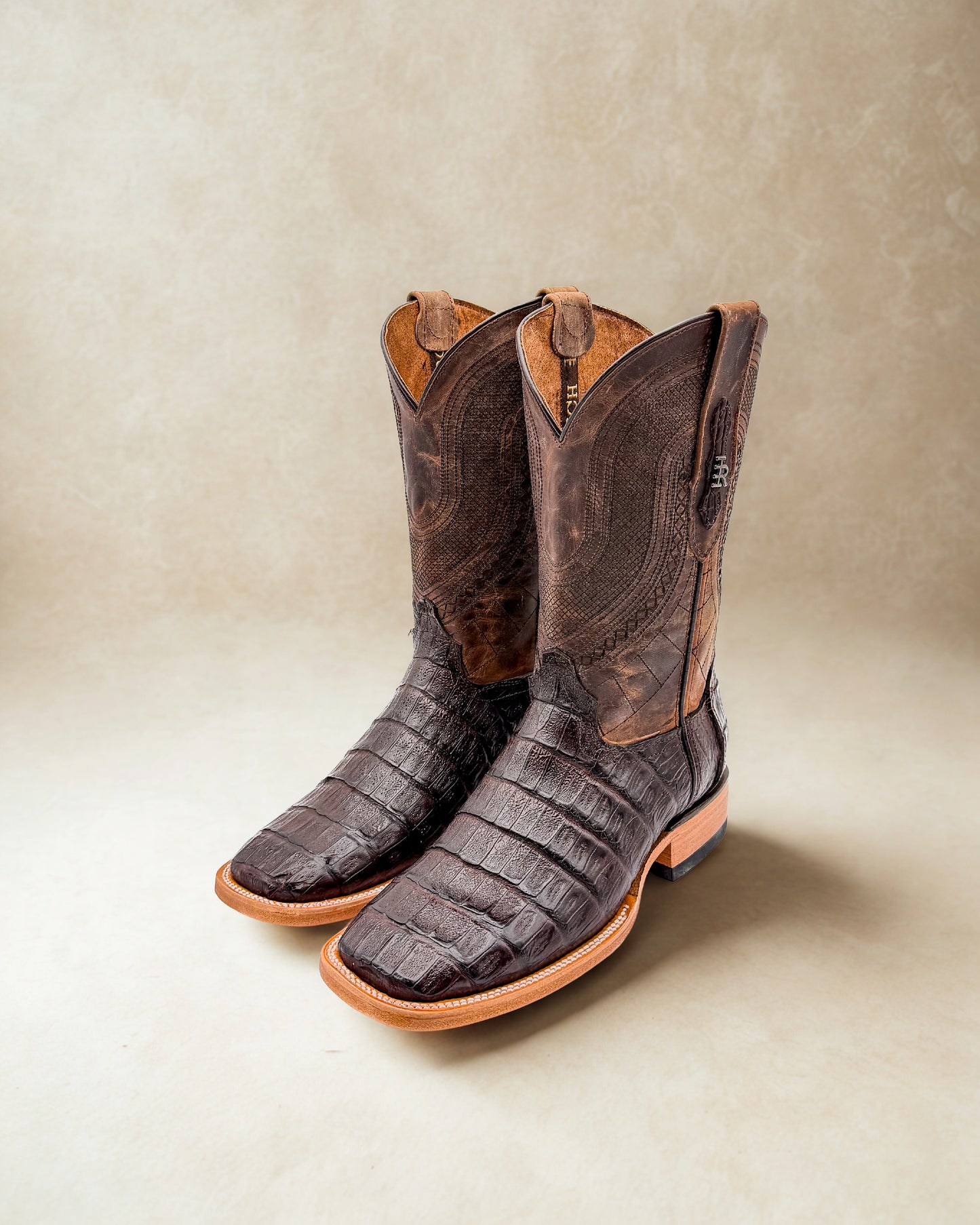 Bota Bulldog Cocodrilo Café Original