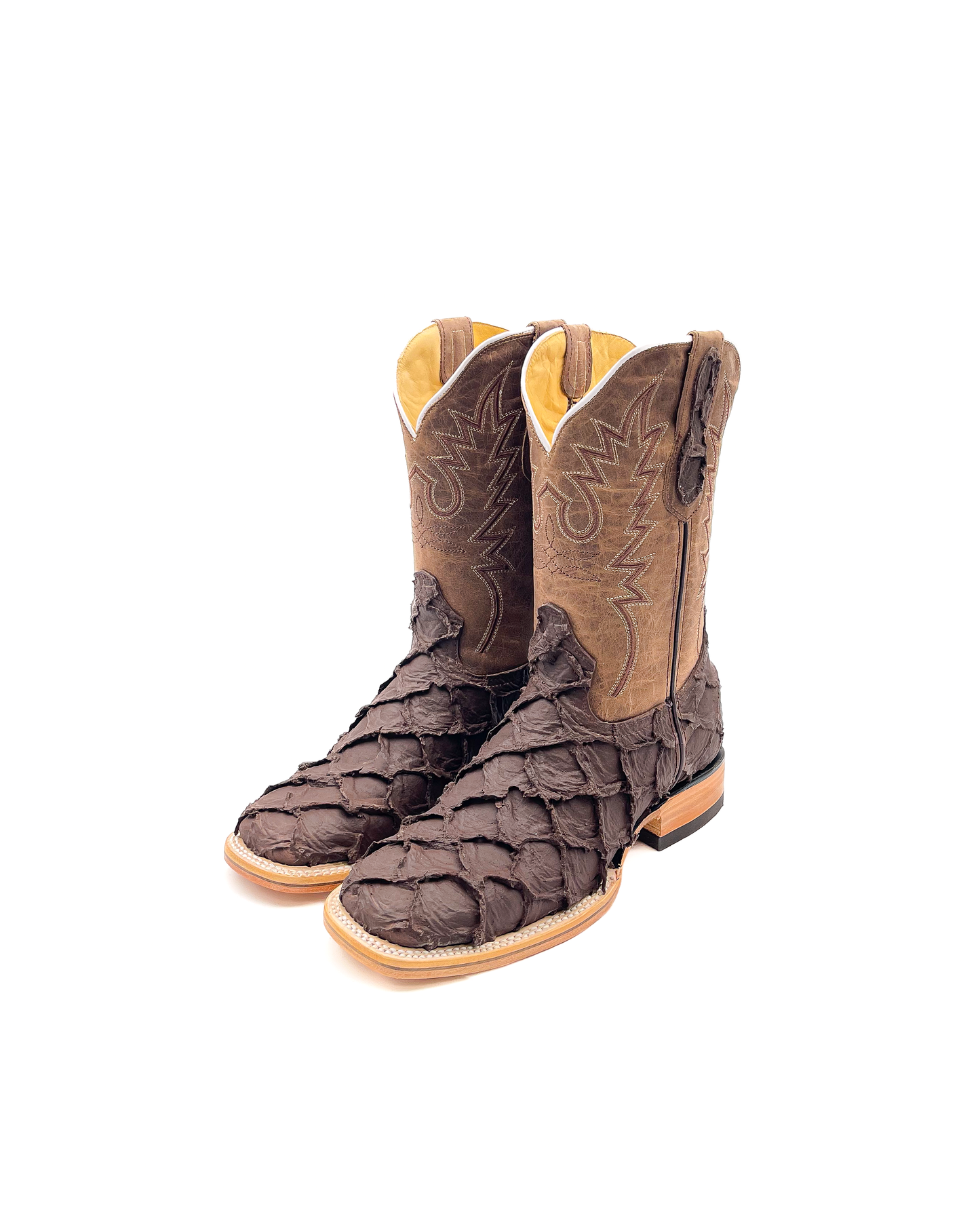 Bota Bulldog Pescado Café Claro