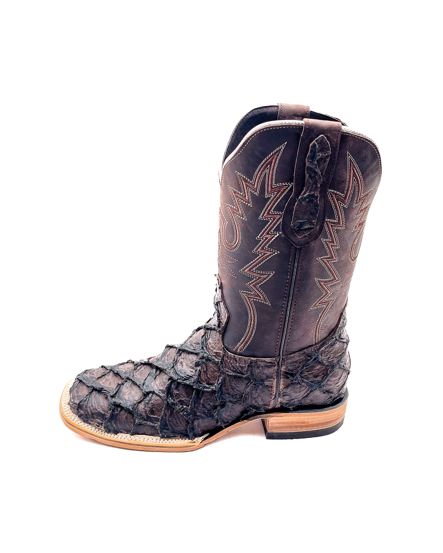 Bota Bulldog Pescado Café Oscuro