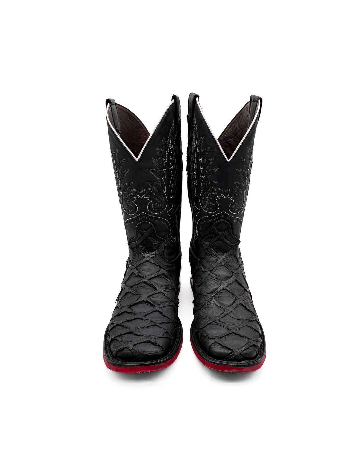 Bota Bulldog Pescado Negro Suela Roja