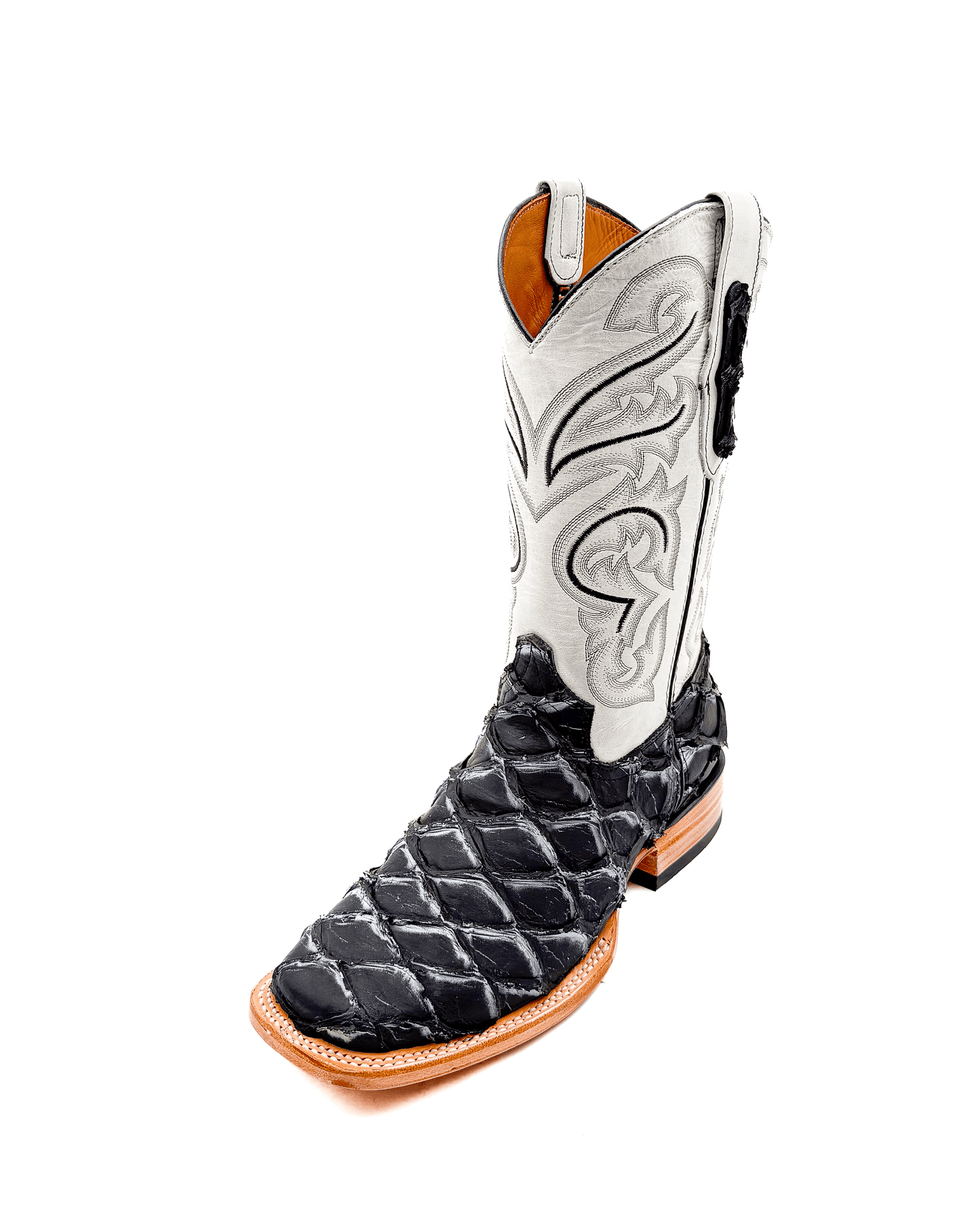 Bota Bulldog Pescado Periódico