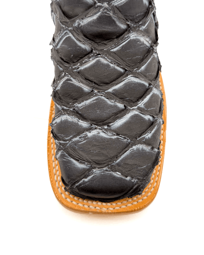 Bota Bulldog Pescado Periódico